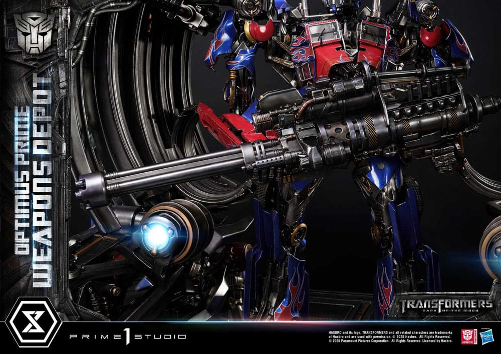 Transformers: Dark of the Moon (Film) Museum Masterline Statue Optimus Prime Weapons Depot 127 cm