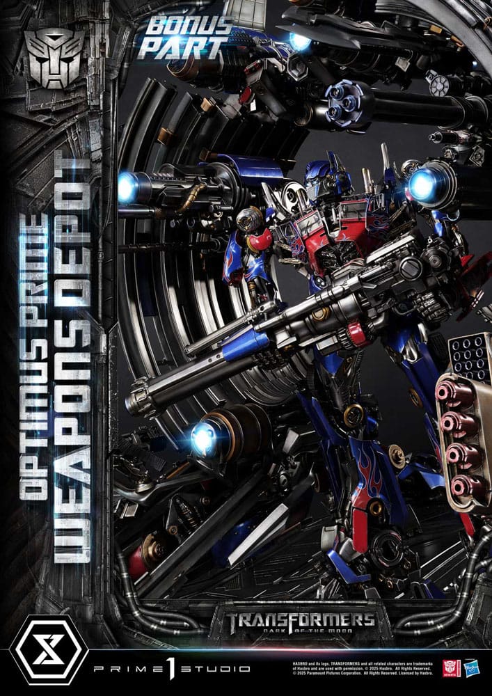 Transformers: Dark of the Moon (Film) Museum Masterline Statue Optimus Prime Weapons Depot Bonus Version 127 cm