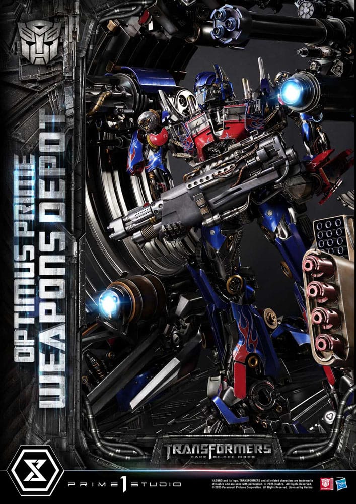 Transformers: Dark of the Moon (Film) Museum Masterline Statue Optimus Prime Weapons Depot Bonus Version 127 cm