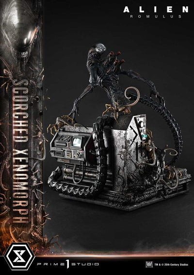 Alien: Romulus Museum Masterline XL Statue 1/3 Scorched Xenomorph 98 cm