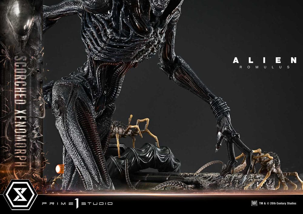 Alien: Romulus Museum Masterline XL Statue 1/3 Scorched Xenomorph 98 cm