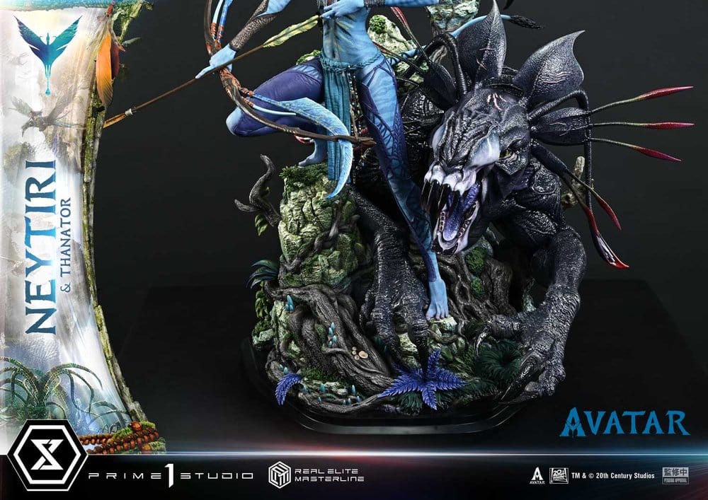Avatar (Film) Real Elite Masterline Series Statue 1/4 Neytiri & Thanator 75 cm