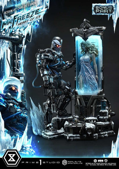 DC Comics Real Elite Masterline Series Statue 1/3 Batman (Comics) Mr. Freeze Heart of Ice (Design by Carlos D'Anda) Deluxe Bonus Version 82 cm