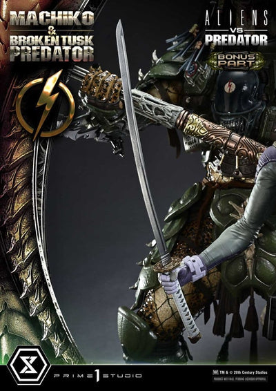 Aliens vs. Predator (Comic) Ultimate Premium Masterline Statue 1/4 Machiko & Broken Tusk Predator DX Bonus Version 84 cm