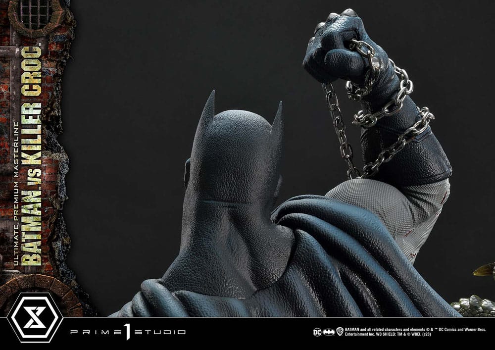 Batman Ultimate Premium Masterline Series Statue Batman Versus Killer Croc 71 cm