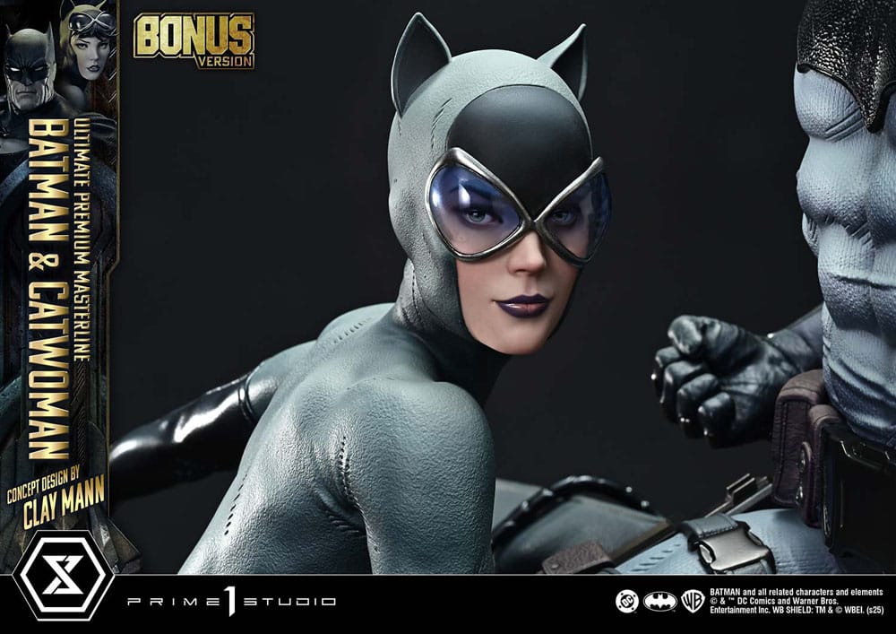 DC Comics Ultimate Premium Masterline Series Statue 1/4 Batman & Catwoman (Concept Design by Clay Mann) Bonus Version 56 cm