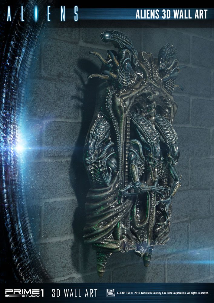 Aliens 3D Wall Art 32 x 50 cm