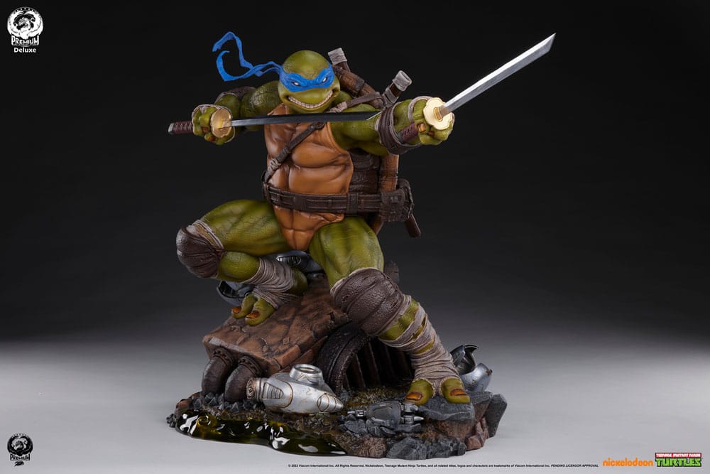 Teenage Mutant Ninja Turtles Statue 1/3 Leonardo (Deluxe Edition) 52 cm