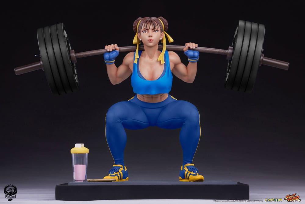 Street Fighter Premier Series Statue 1/4 Chun-Li Powerlifting (Alpha Edition) 37 cm