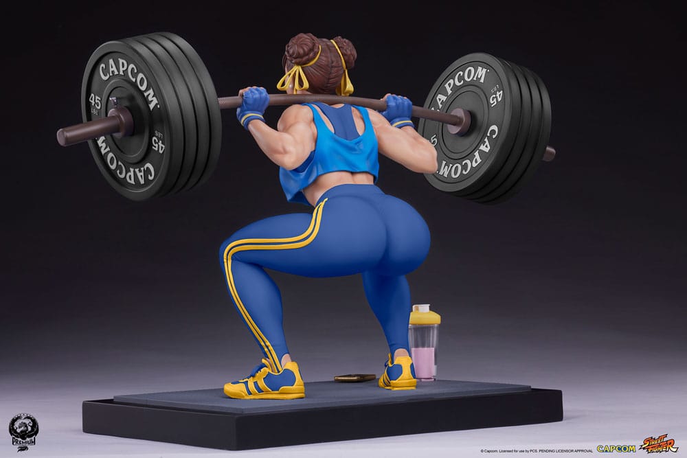 Street Fighter Premier Series Statue 1/4 Chun-Li Powerlifting (Alpha Edition) 37 cm