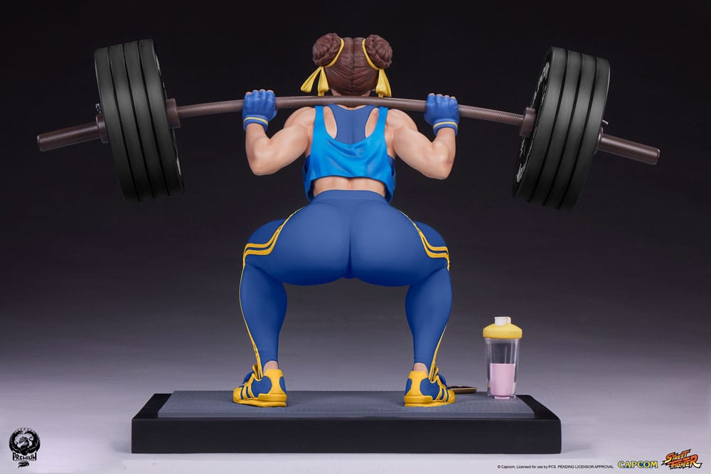 Street Fighter Premier Series Statue 1/4 Chun-Li Powerlifting (Alpha Edition) 37 cm