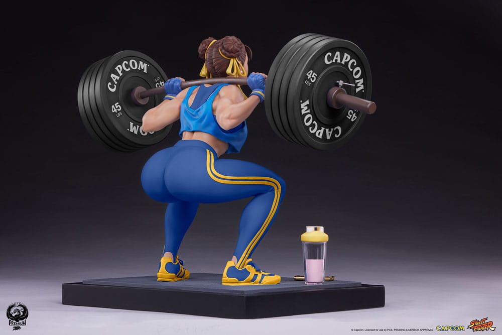 Street Fighter Premier Series Statue 1/4 Chun-Li Powerlifting (Alpha Edition) 37 cm