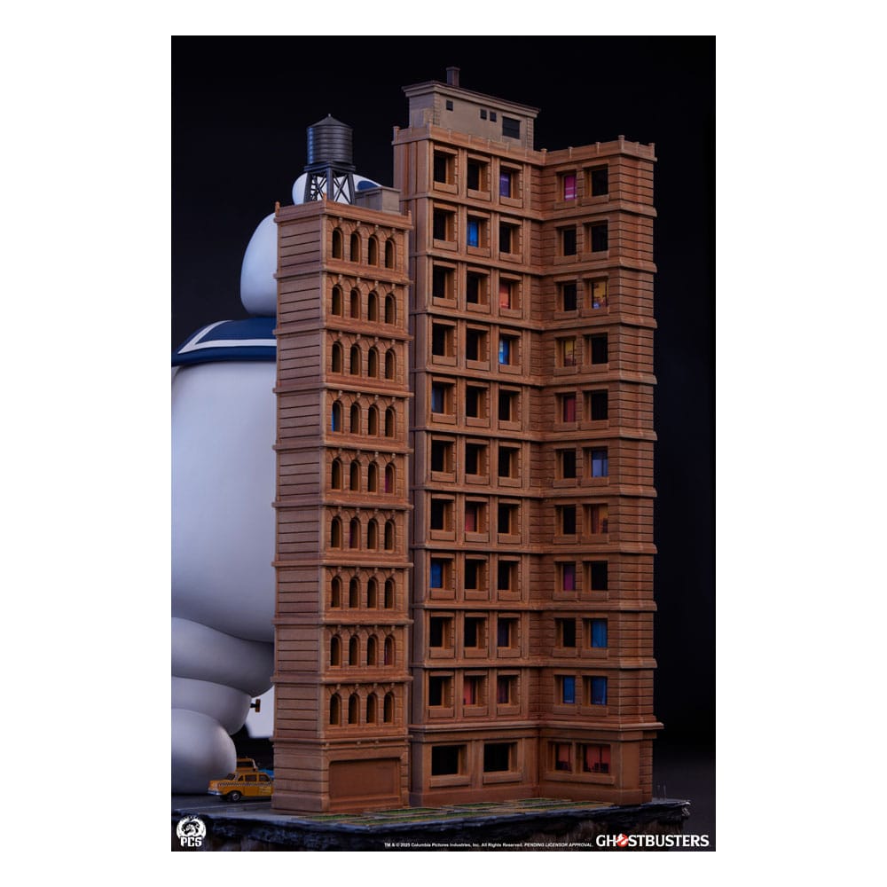 The Ghostbusters Diorama Statue Stay Puft Marshmallow Man 74 cm