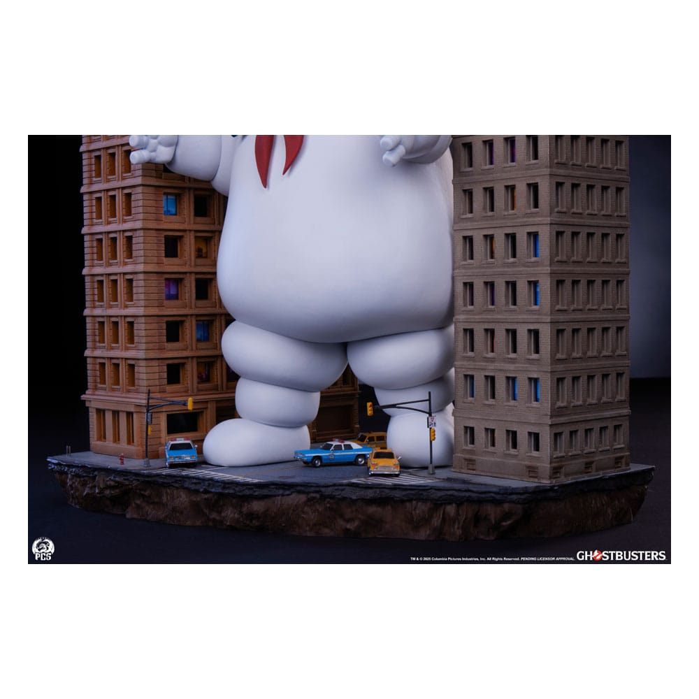 The Ghostbusters Diorama Statue Stay Puft Marshmallow Man 74 cm