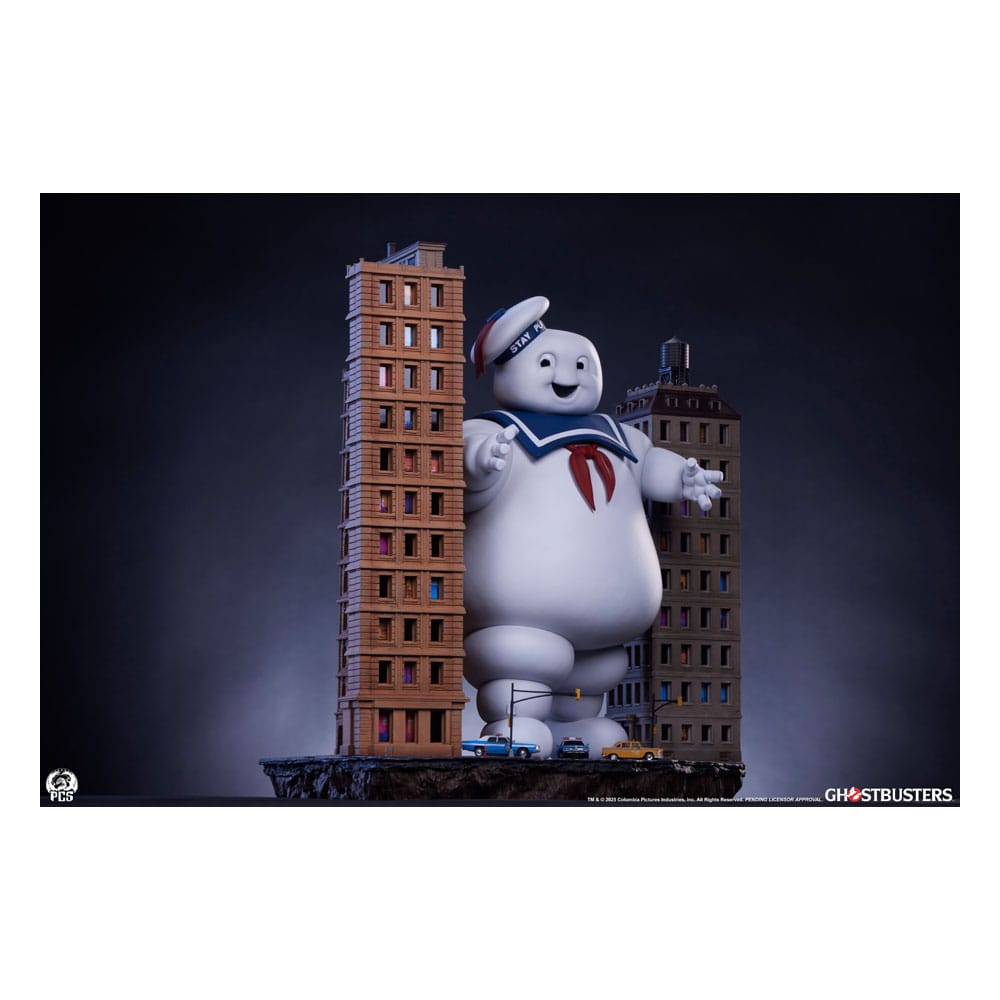 The Ghostbusters Diorama Statue Stay Puft Marshmallow Man Deluxe Edition 74 cm