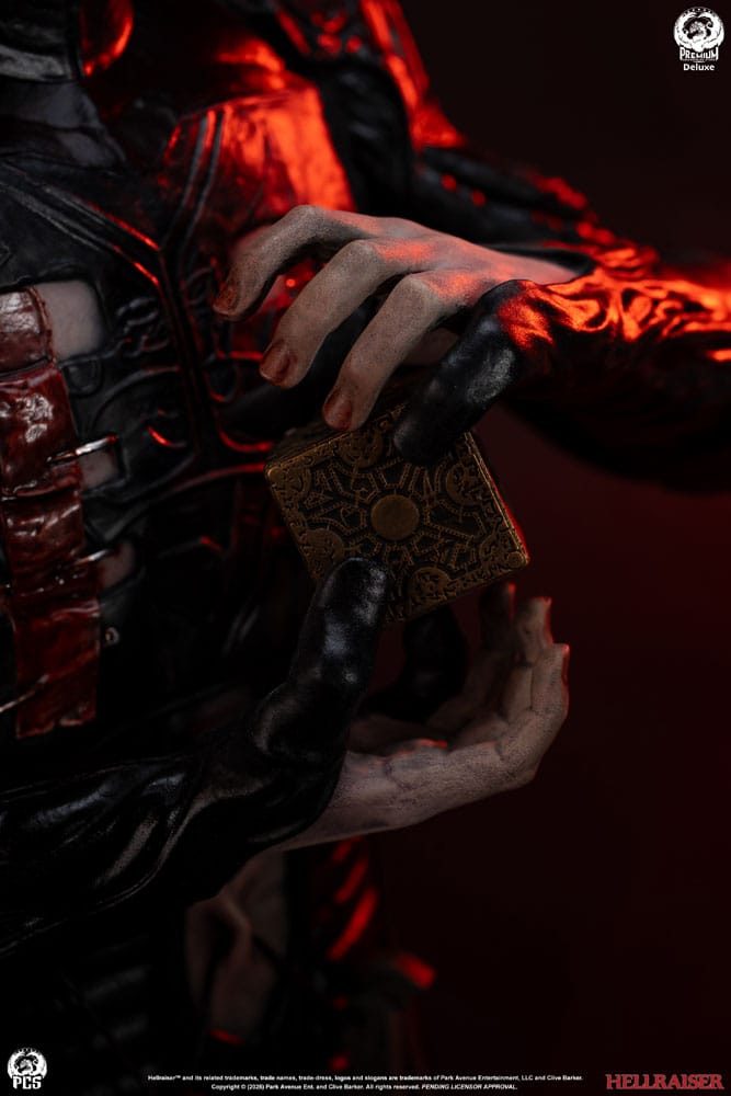Hellraiser Statue 1/3 Pinhead Deluxe Edition 79 cm