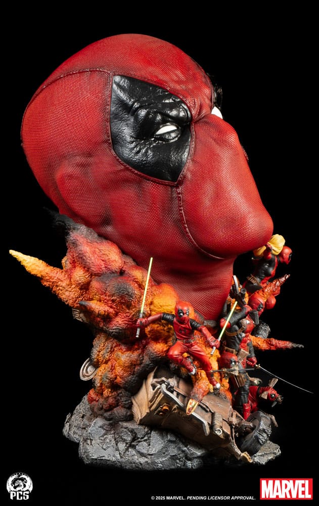 Marvel Fine Art Bust Deadpool 42 cm