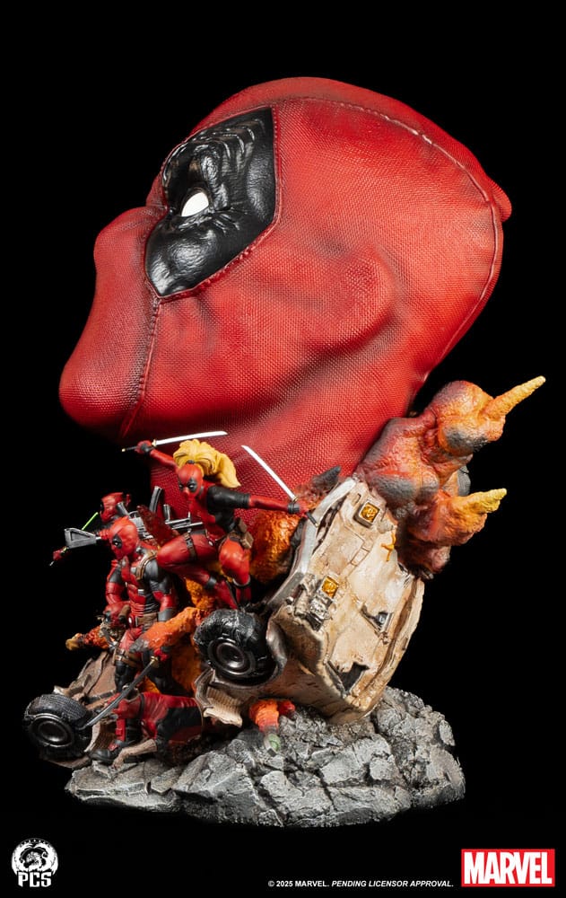 Marvel Fine Art Bust Deadpool 42 cm