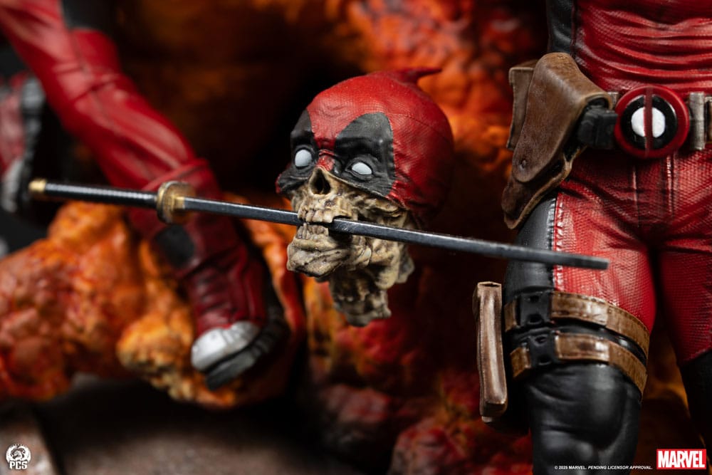 Marvel Fine Art Bust Deadpool 42 cm