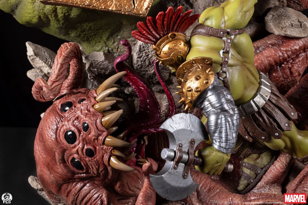 Marvel Fine Art Bust Planet Hulk 56 cm