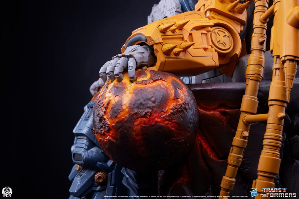 Transformers Museum Scale Statue Unicron 61 cm