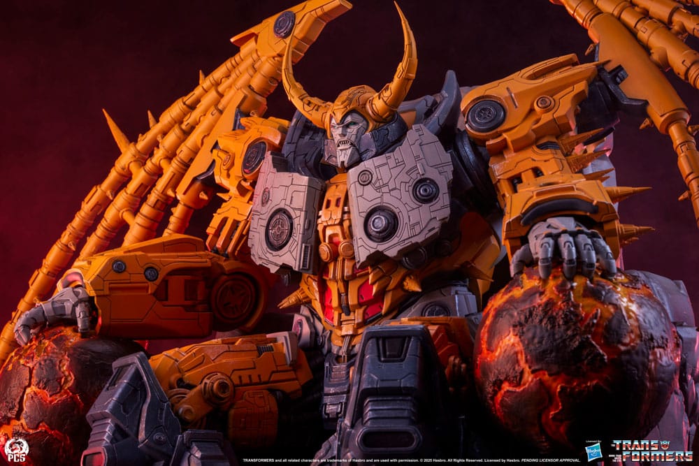 Transformers Museum Scale Statue Unicron 61 cm