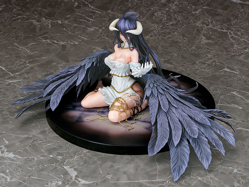 Overlord PVC Statue 1/7 Albedo 16 cm - Damaged packaging
