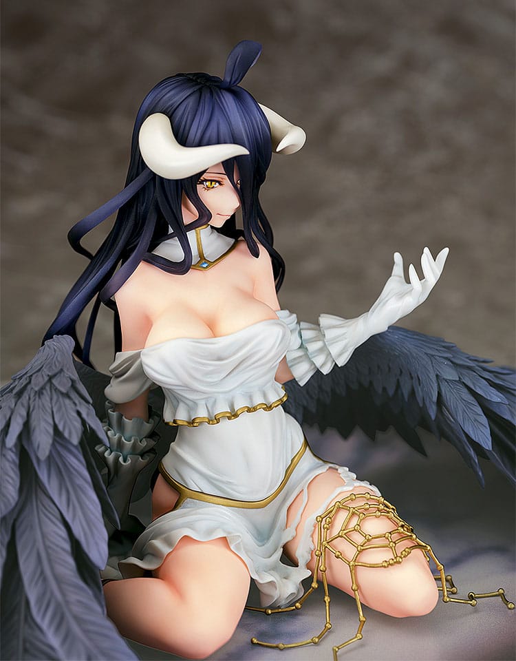 Overlord PVC Statue 1/7 Albedo 16 cm - Damaged packaging