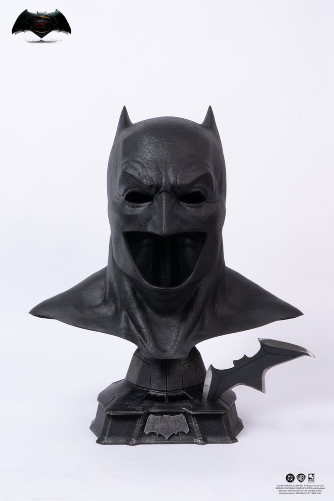 Justice League: Batman v Superman: Dawn of Justice Replica 1/1 Batman Cowl 51 cm