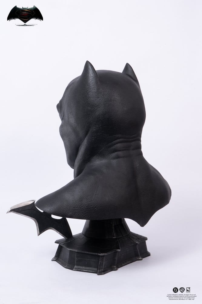 Justice League: Batman v Superman: Dawn of Justice Replica 1/1 Batman Cowl 51 cm