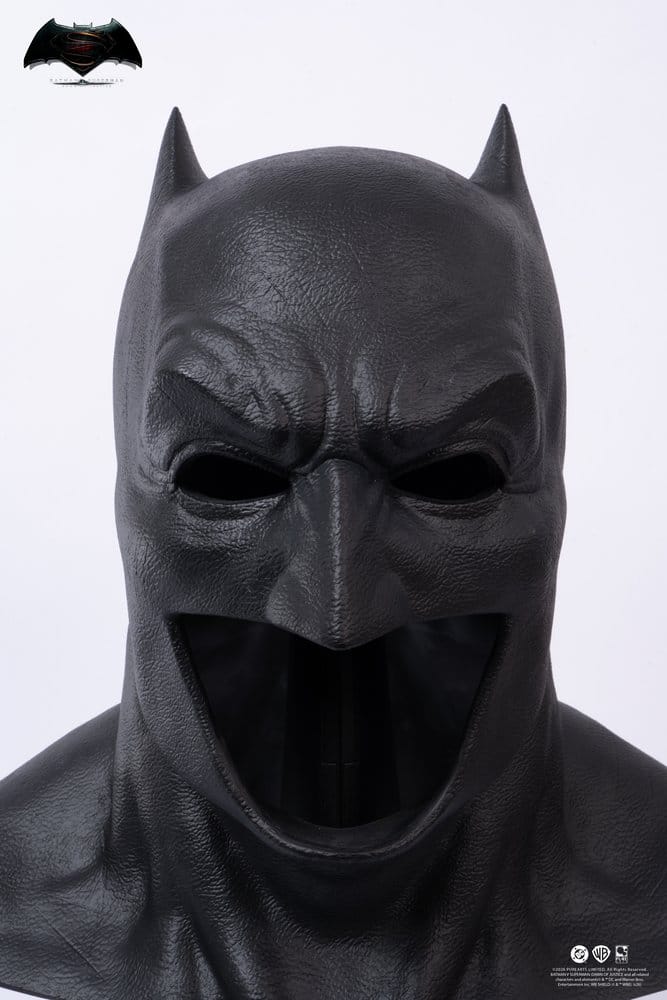 Justice League: Batman v Superman: Dawn of Justice Replica 1/1 Batman Cowl 51 cm