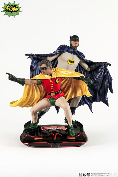 DC Comics PVC Diorama Statue 1/8 Batman &amp; Robin 1966 23 cm - Damaged packaging