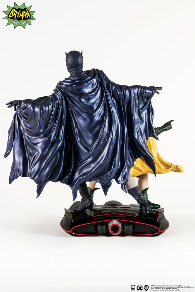 DC Comics PVC Diorama Statue 1/8 Batman &amp; Robin 1966 23 cm - Damaged packaging