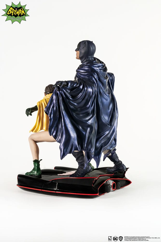 DC Comics PVC Diorama Statue 1/8 Batman &amp; Robin 1966 23 cm - Damaged packaging