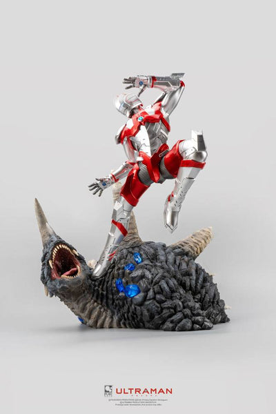 Ultraman Statue 1/4 Ultraman vs Black King 61 cm - Damaged packaging