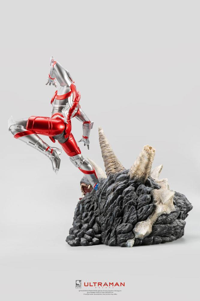 Ultraman Statue 1/4 Ultraman vs Black King 61 cm - Damaged packaging