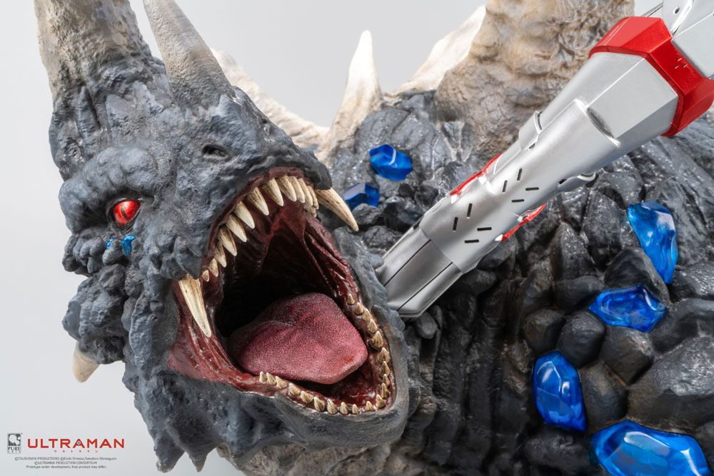 Ultraman Statue 1/4 Ultraman vs Black King 61 cm - Damaged packaging