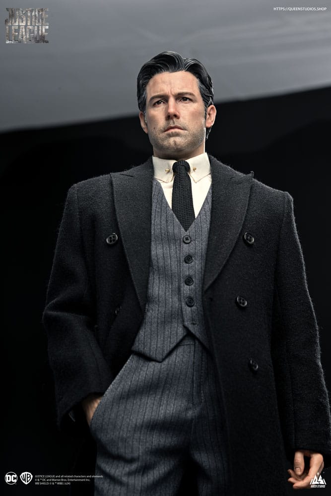 Justice League Statue 1/4 Bruce Wayne (Ben Affleck) 51 cm