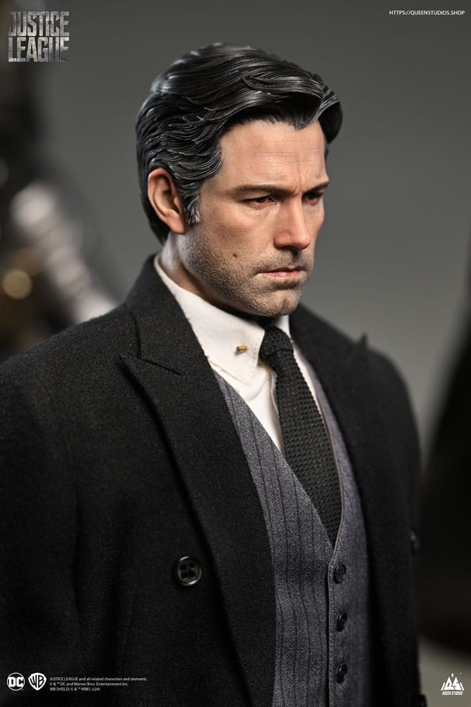 Justice League Statue 1/4 Bruce Wayne (Ben Affleck) 51 cm