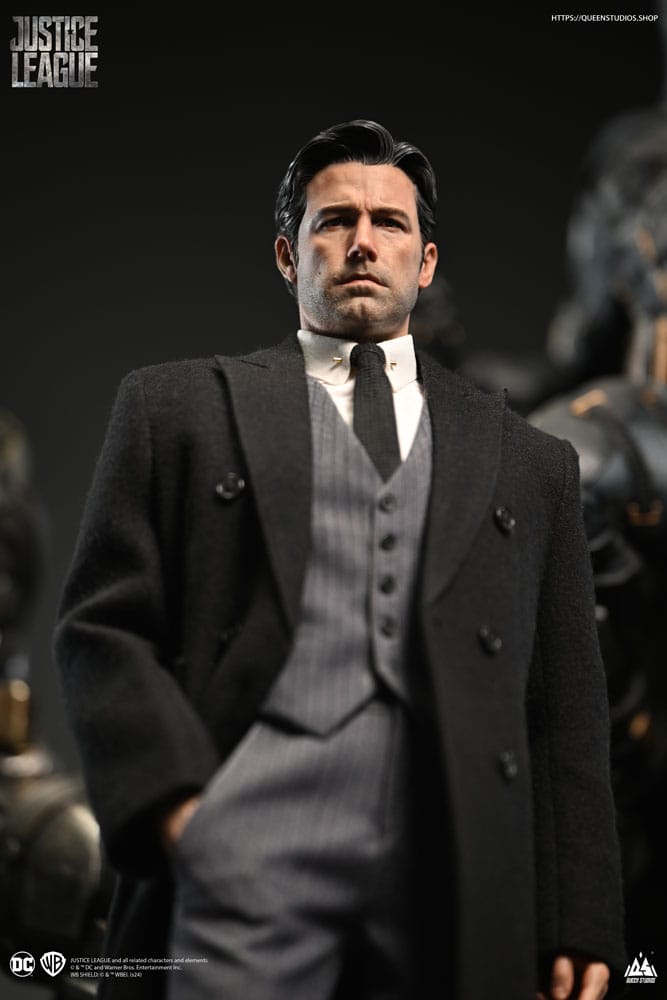 Justice League Statue 1/4 Bruce Wayne (Ben Affleck) 51 cm