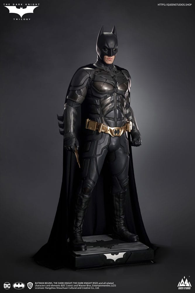 The Dark Knight Life-Size Statue Batman Deluxe Edition 207 cm