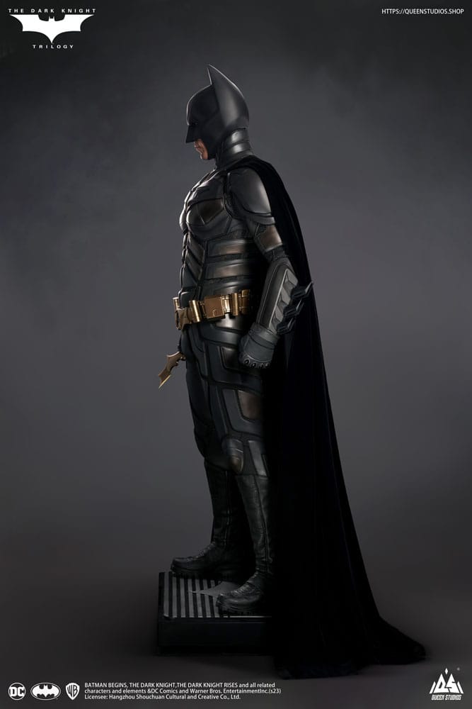 The Dark Knight Life-Size Statue Batman Deluxe Edition 207 cm