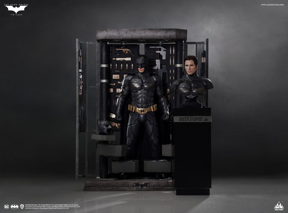 The Dark Knight Life-Size Statue Batman Ultimate Edition 207 cm