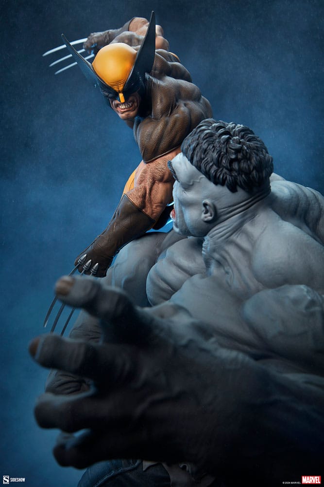 Marvel Statue Grey Hulk vs Wolverine 58 cm