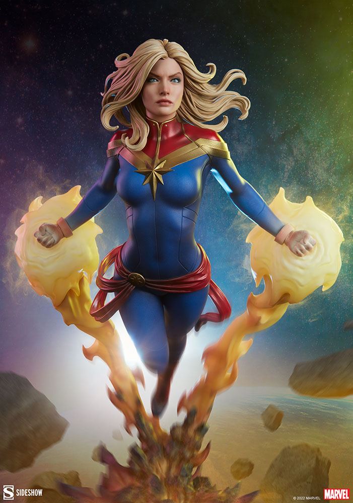 Marvel Premium Format Statue Captain Marvel 60 cm