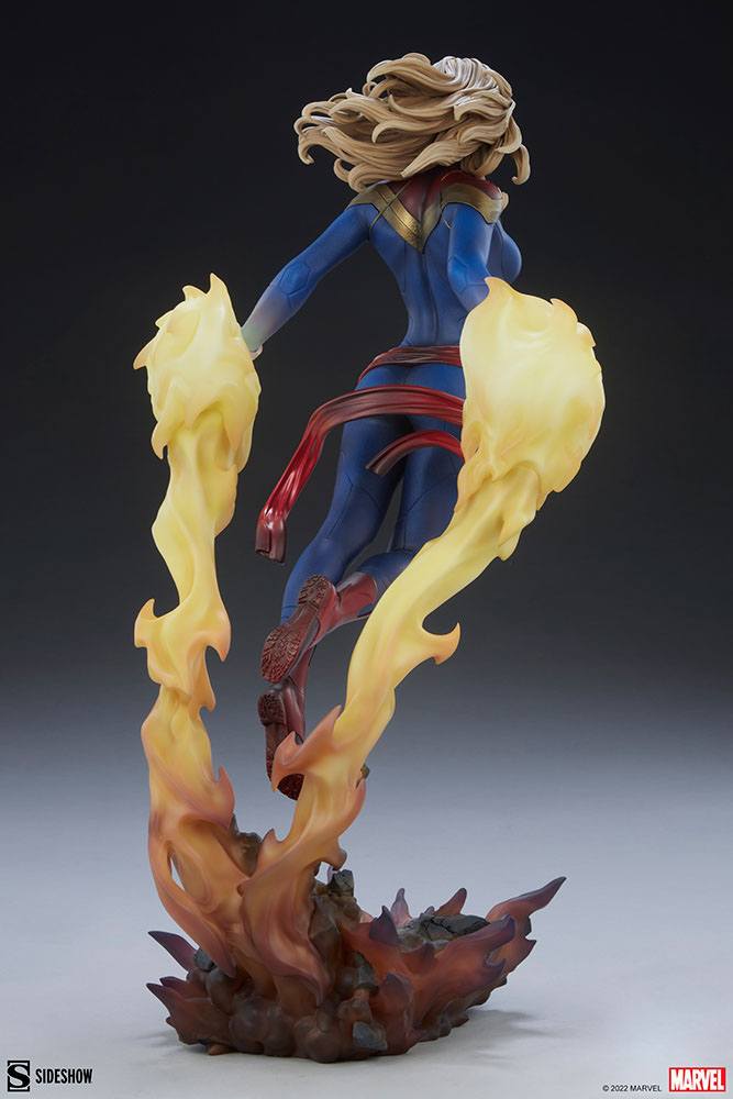 Marvel Premium Format Statue Captain Marvel 60 cm