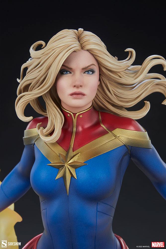 Marvel Premium Format Statue Captain Marvel 60 cm