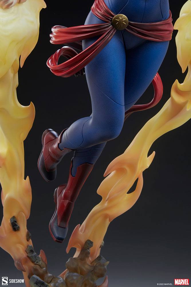 Marvel Premium Format Statue Captain Marvel 60 cm