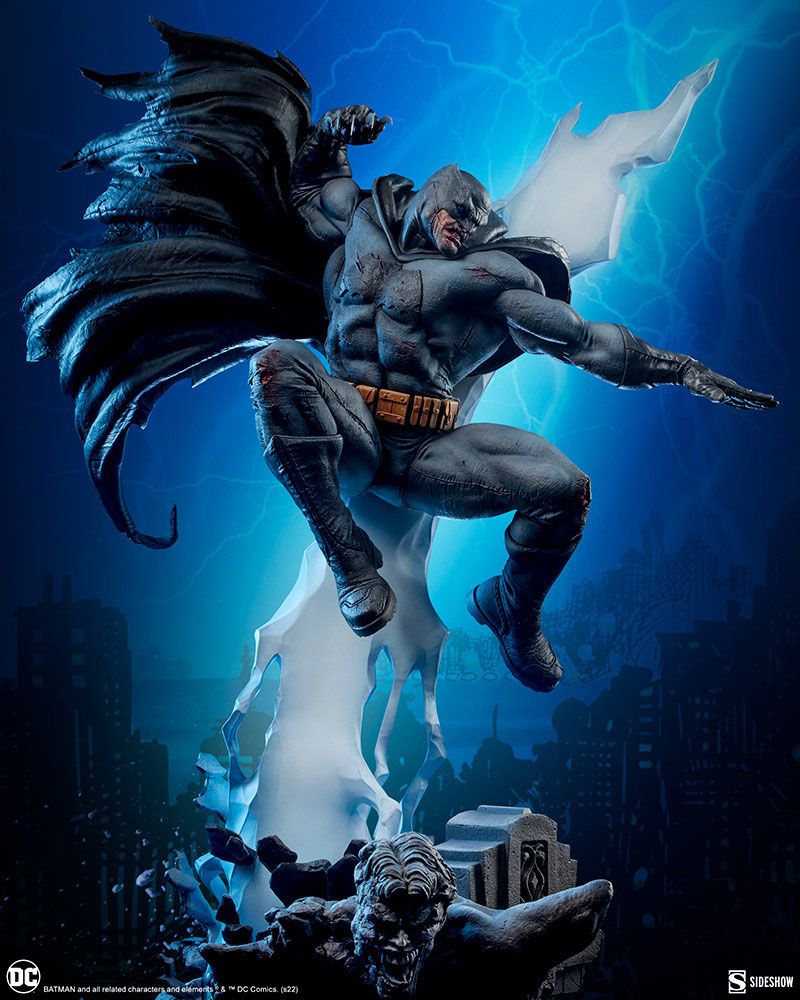 DC Comics Premium Format Statue Batman: The Dark Knight Returns 80 cm