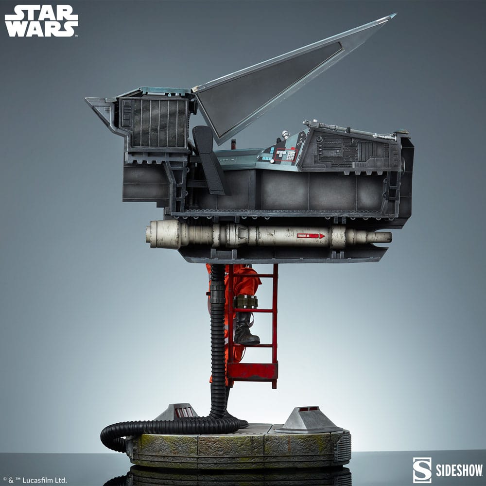 Star Wars Premium Format Statue Luke Skywalker & X-Wing: Red Five, Standing By 76 cm